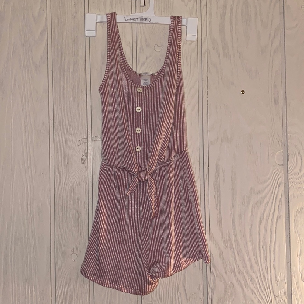 Pink Striped Romper super comfy size Small